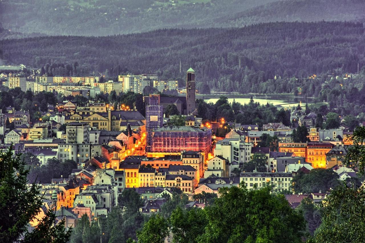 Hotel Petrin Jablonec nad Nisou Exterior foto
